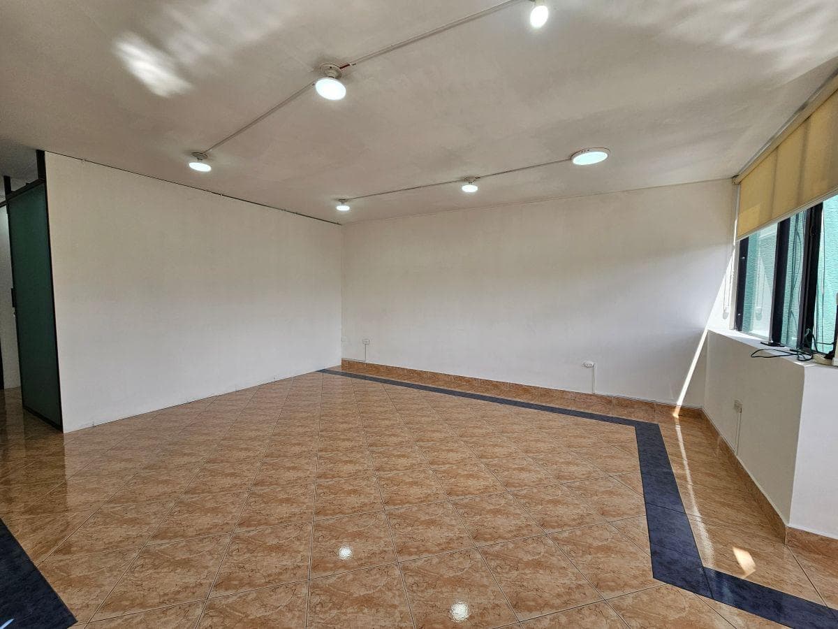 Oficina Comercial de 60 m² en Venta en El Triángulo — imagen 3