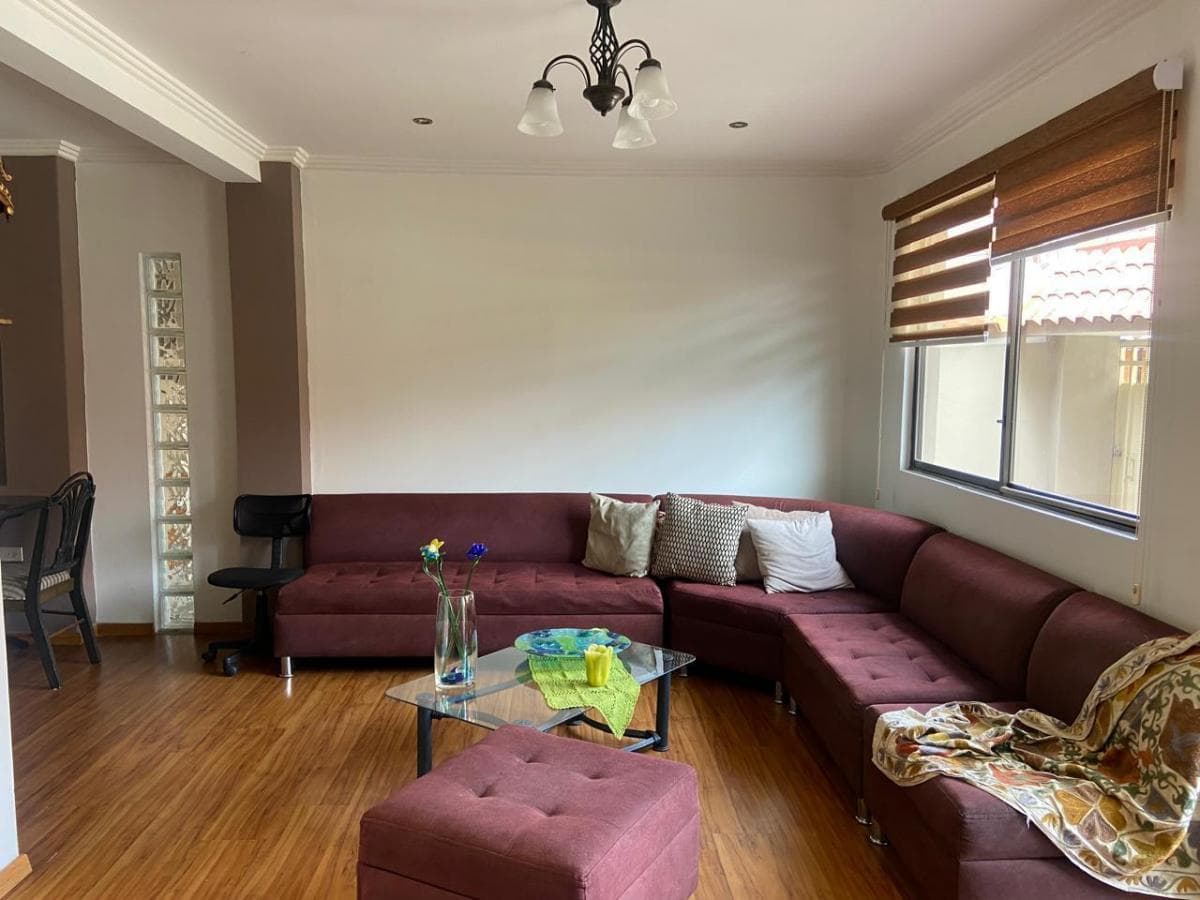 Casa en Venta, Las Pencas, Detrás del Supermaxi, Azuay — imagen 9