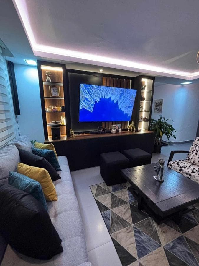 En Venta de Oportunidad Departamento Urbanización El Condado — imagen 8