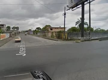 Puente Sur, Terreno Comercial Esquinero. Construcciòn de Dos Plantas 1.390 m². Los Ríos — imagen 2