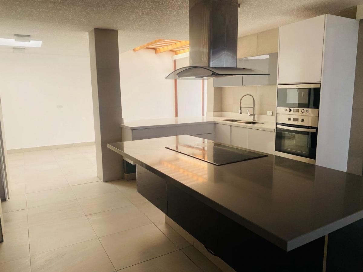 Venta Departamento 240 m² - 3 Habitaciones - 2 Estacionamientos Cubiertos - Bodega — imagen 5