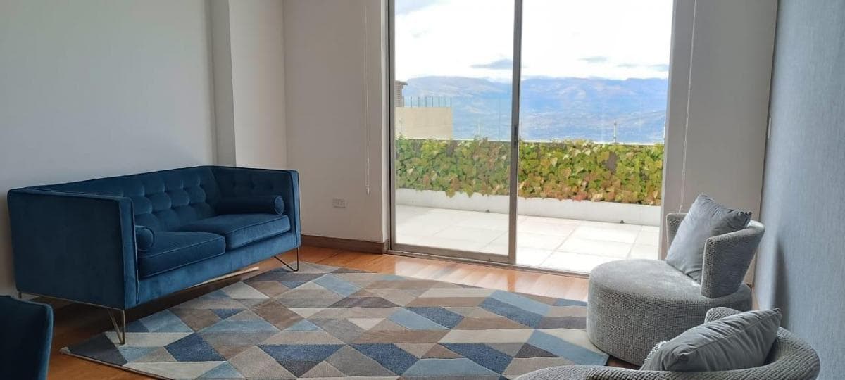 Venta de Suite 120 m² con Parqueadero Bodega en Leonardo Tejada Lomas de Monteserrin Quito — imagen 2