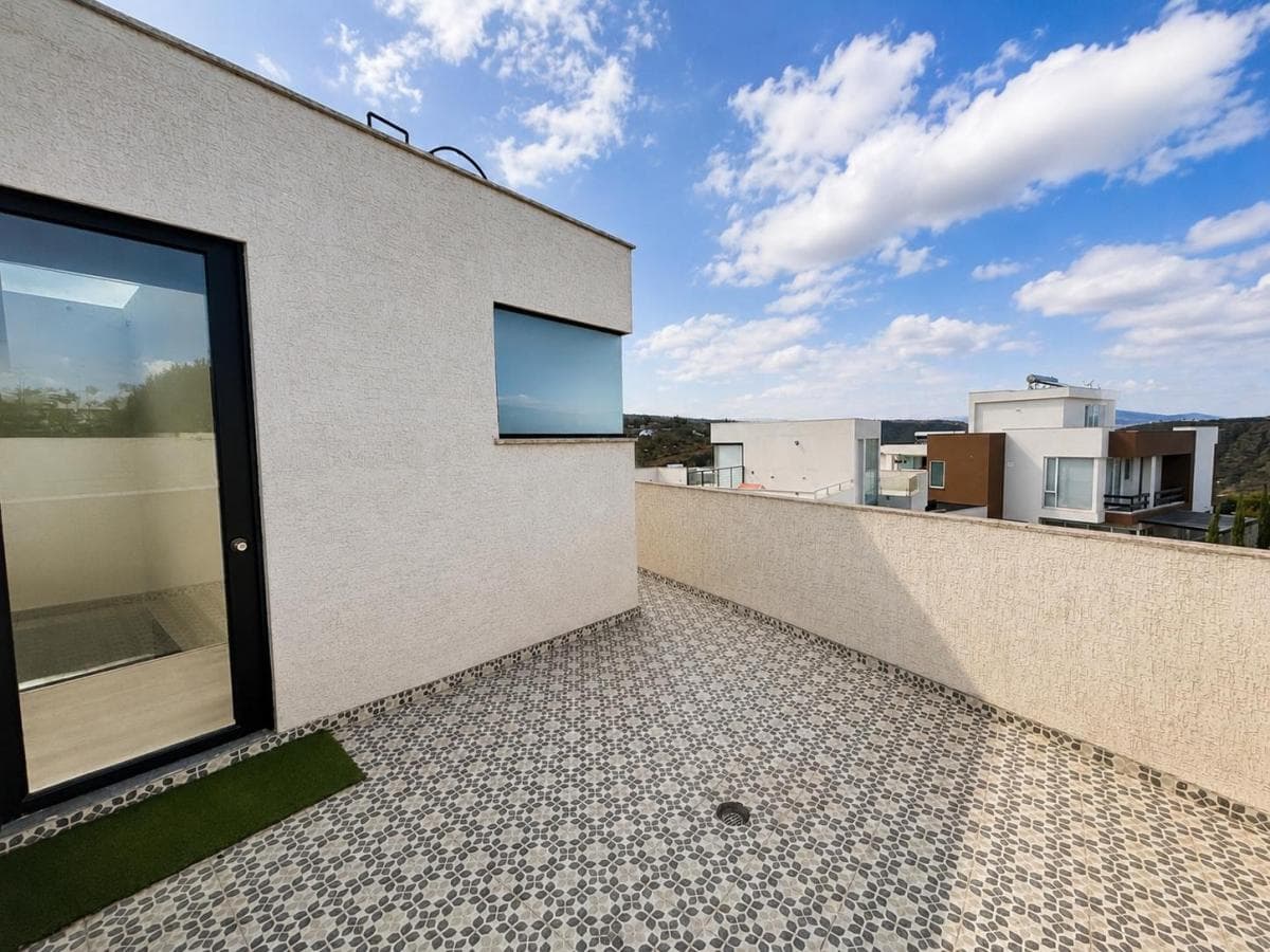 Vendo Espectacular Casa, con Vista Inigualable en Nayon — imagen 10
