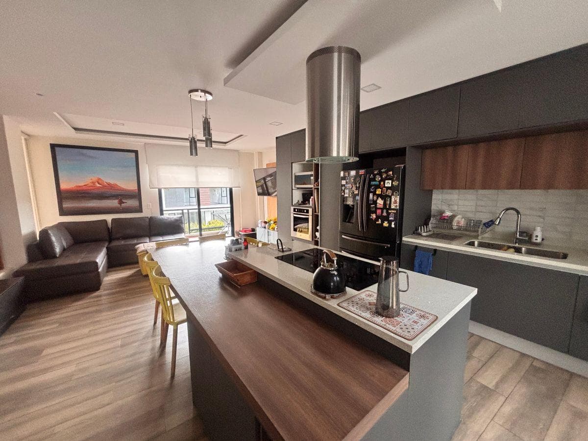 Vendo Espectacular Casa, con Vista Inigualable en Nayon — imagen 5