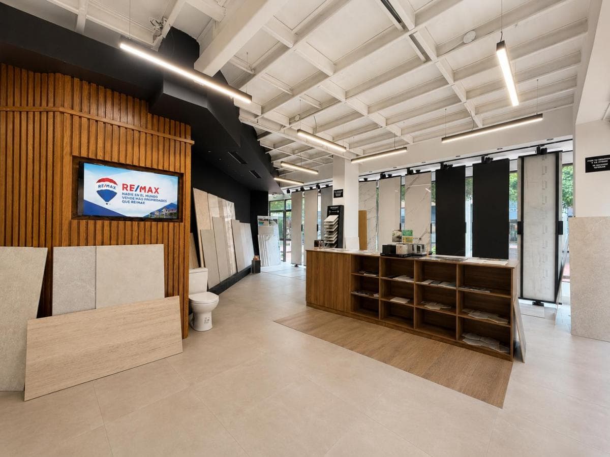 Oficina Comercial de 197 m² en Venta en El Norte de Guayaquil, Guayas — imagen 5
