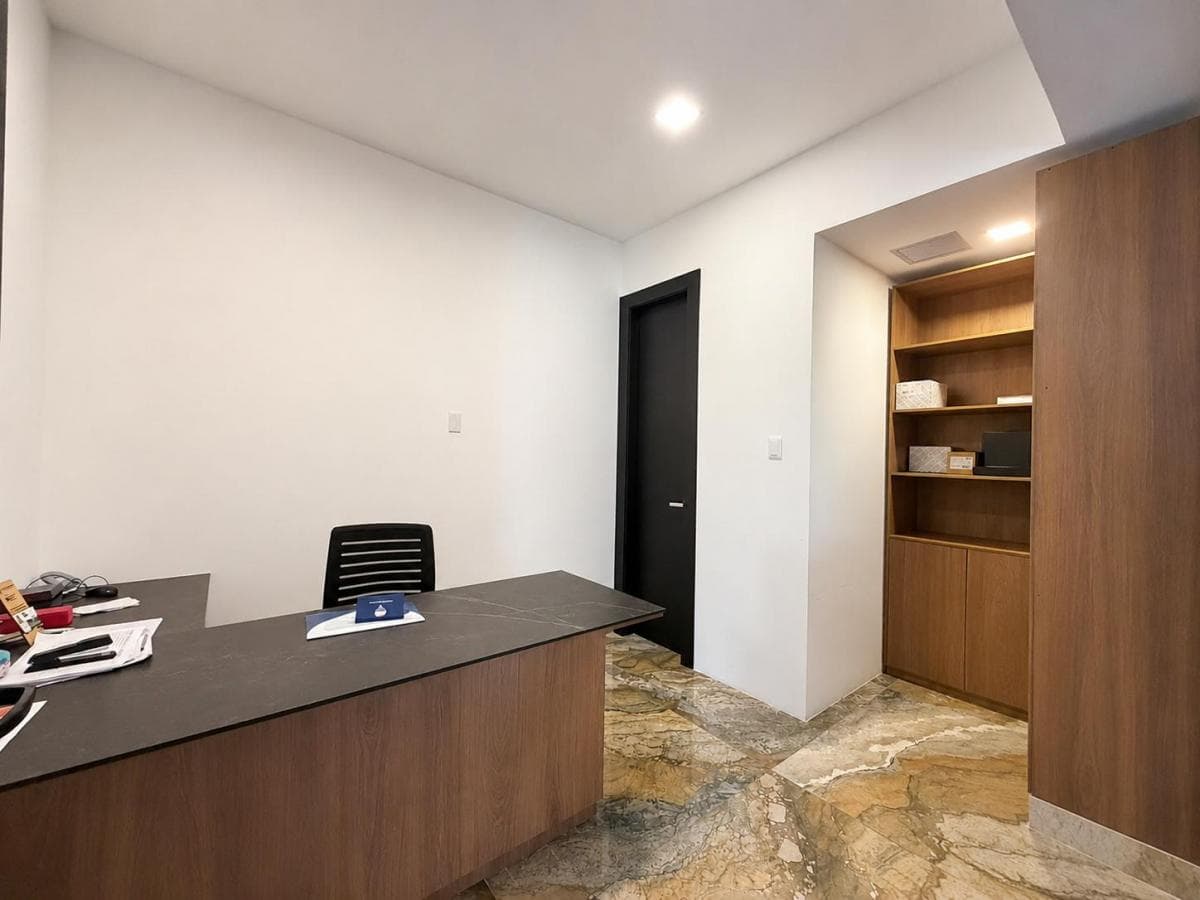 Oficina Comercial de 197 m² en Venta en El Norte de Guayaquil, Guayas — imagen 4