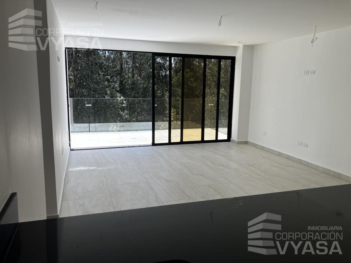 Valle de Los Chillos - Mirasierra, Departamento 2 Dorm. de 95 m² en Venta — imagen 2