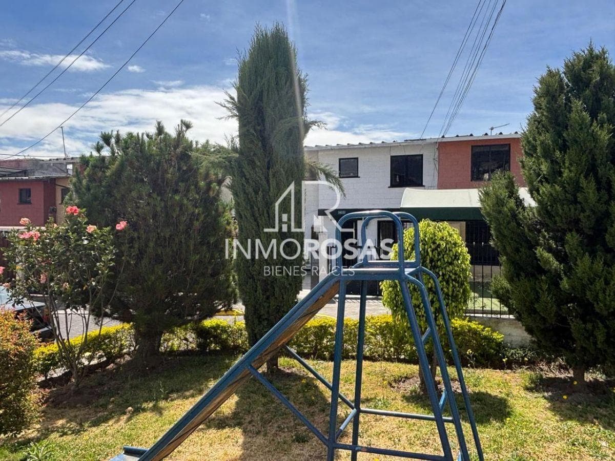 Casa $54.900 3 Dorm, 2 Parq. Sector Mi Comisariato de La Av de La Prensa Norte de Quito - Cotocollao — imagen 10