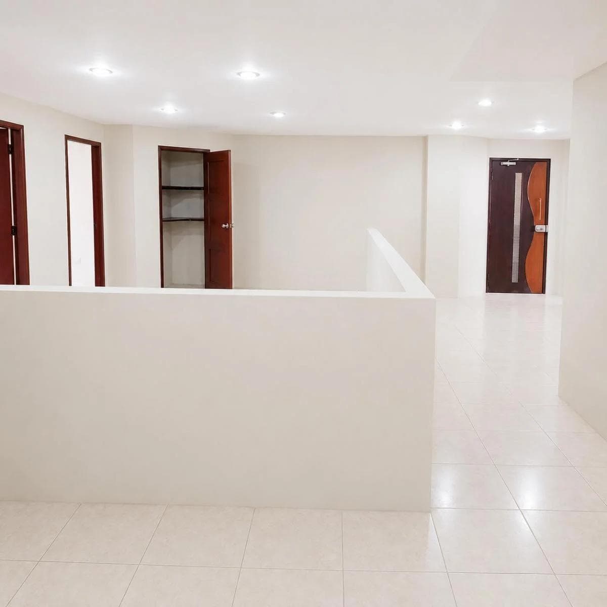 Oficina Corporativa de 182 m² con Vista Al Malecón 2000 | Edificio El Fortín | 2 Parqueos, Guayas — imagen 3
