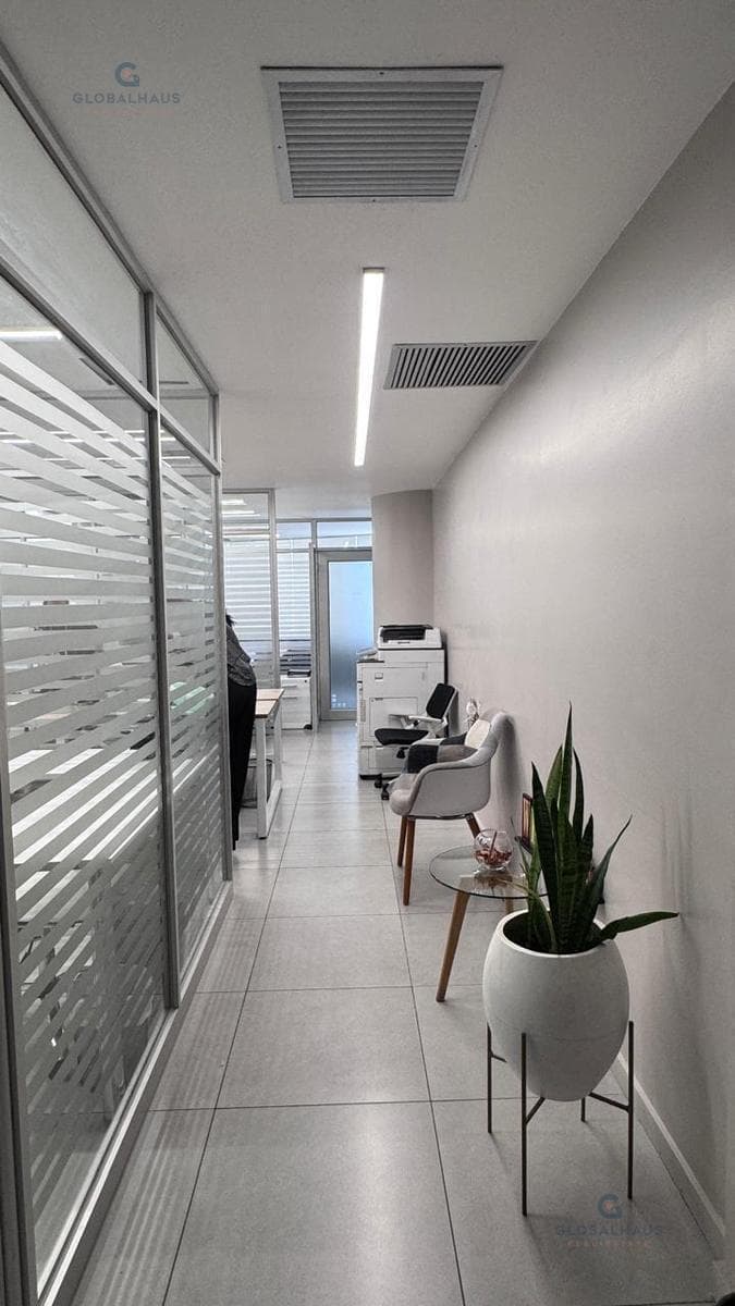 Venta Oficina en Edificio The Point Puerto Santa Ana, 6 Ambientes P. C. Guayas — imagen 10