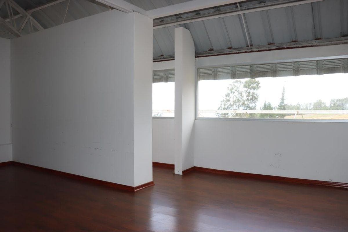 Venta Terreno con Galpon Industrial Tabacundo — imagen 3