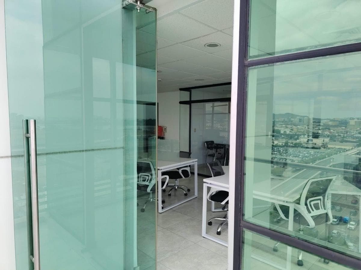Se Vende Oficina, Edif. Sky Building, Aeropuerto, Guayaquil Anaa, Guayas — imagen 3