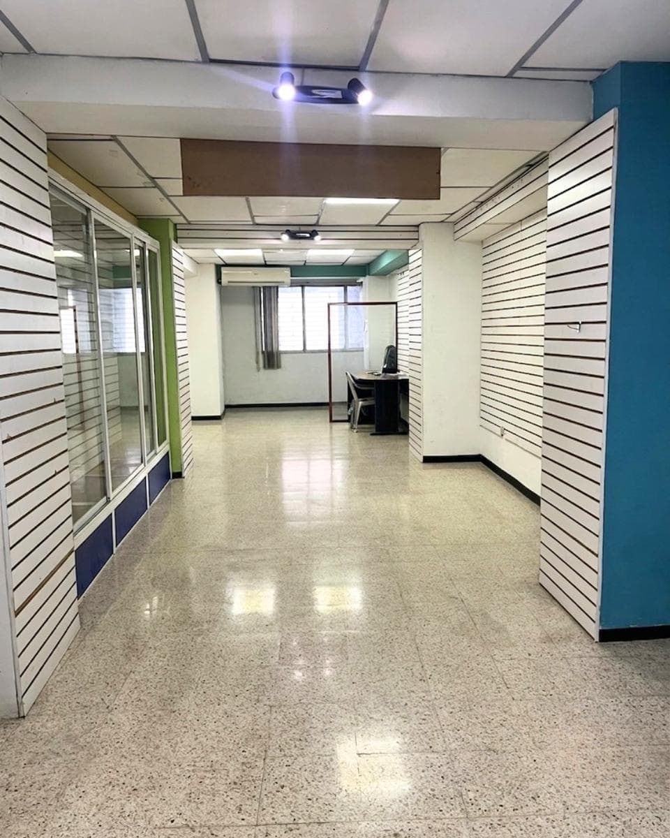 Venta Oficina Centro de Guayaquil Lorenzo de Garaicoa Vanro, Guayas — imagen 10