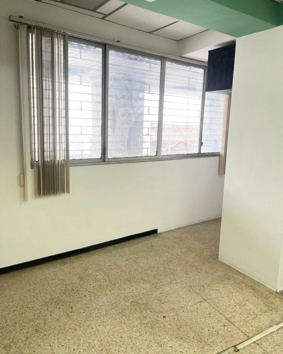 Venta Oficina Centro de Guayaquil Lorenzo de Garaicoa Vanro, Guayas — imagen 6