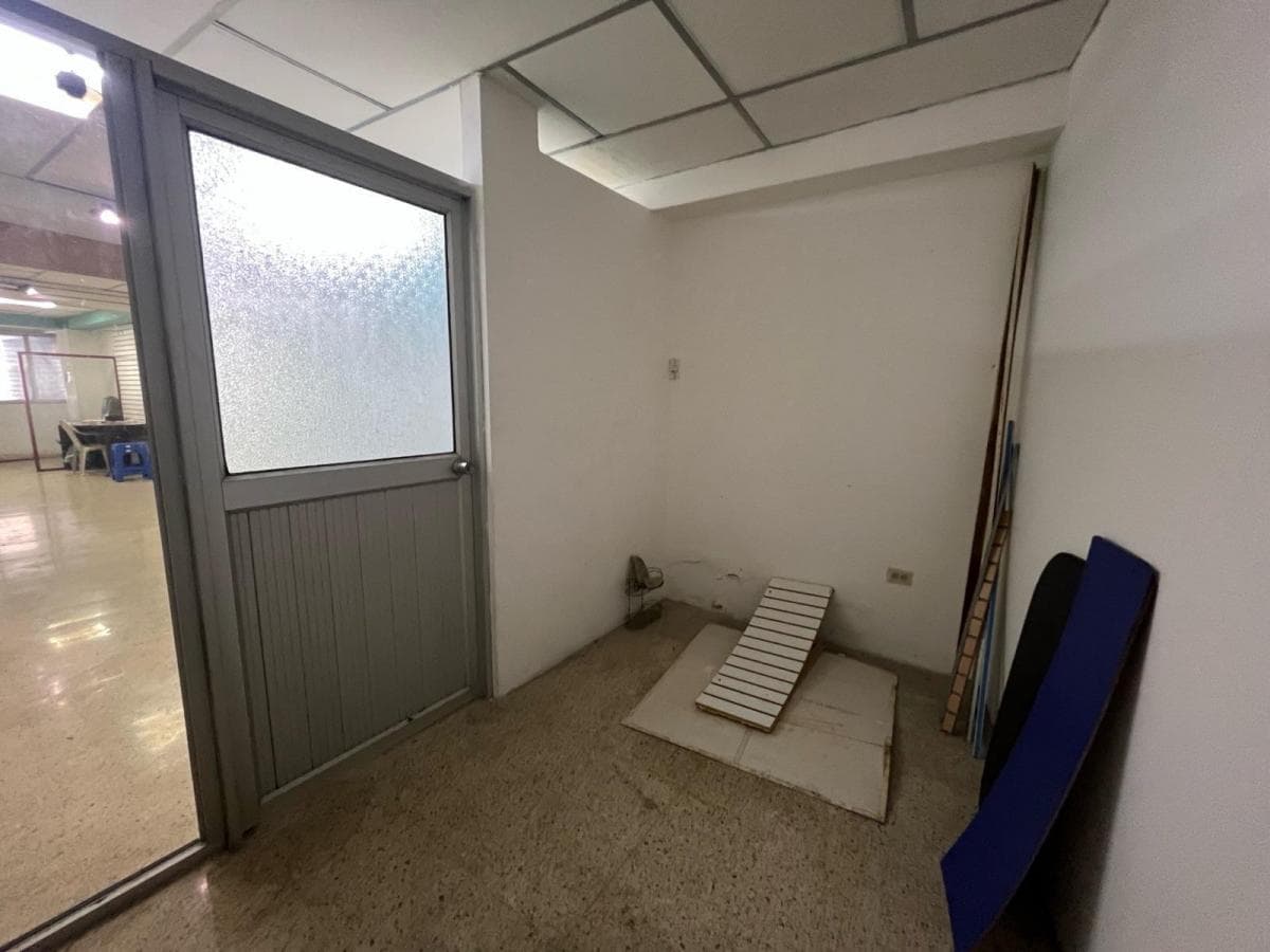 Venta Oficina Centro de Guayaquil Lorenzo de Garaicoa Vanro, Guayas — imagen 3