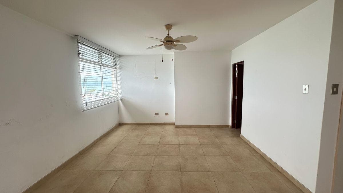 Departamento con Vista Al Mar – | San Lorenzo, Salinas — imagen 5