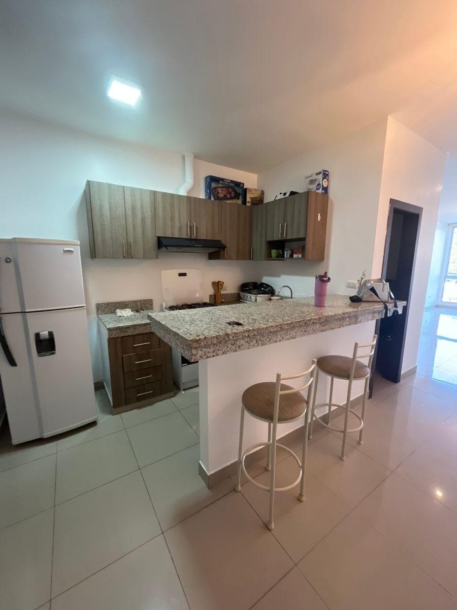 Departamento de Dos Dorm. en Urb. Puerto Azul, Guayas — imagen 7
