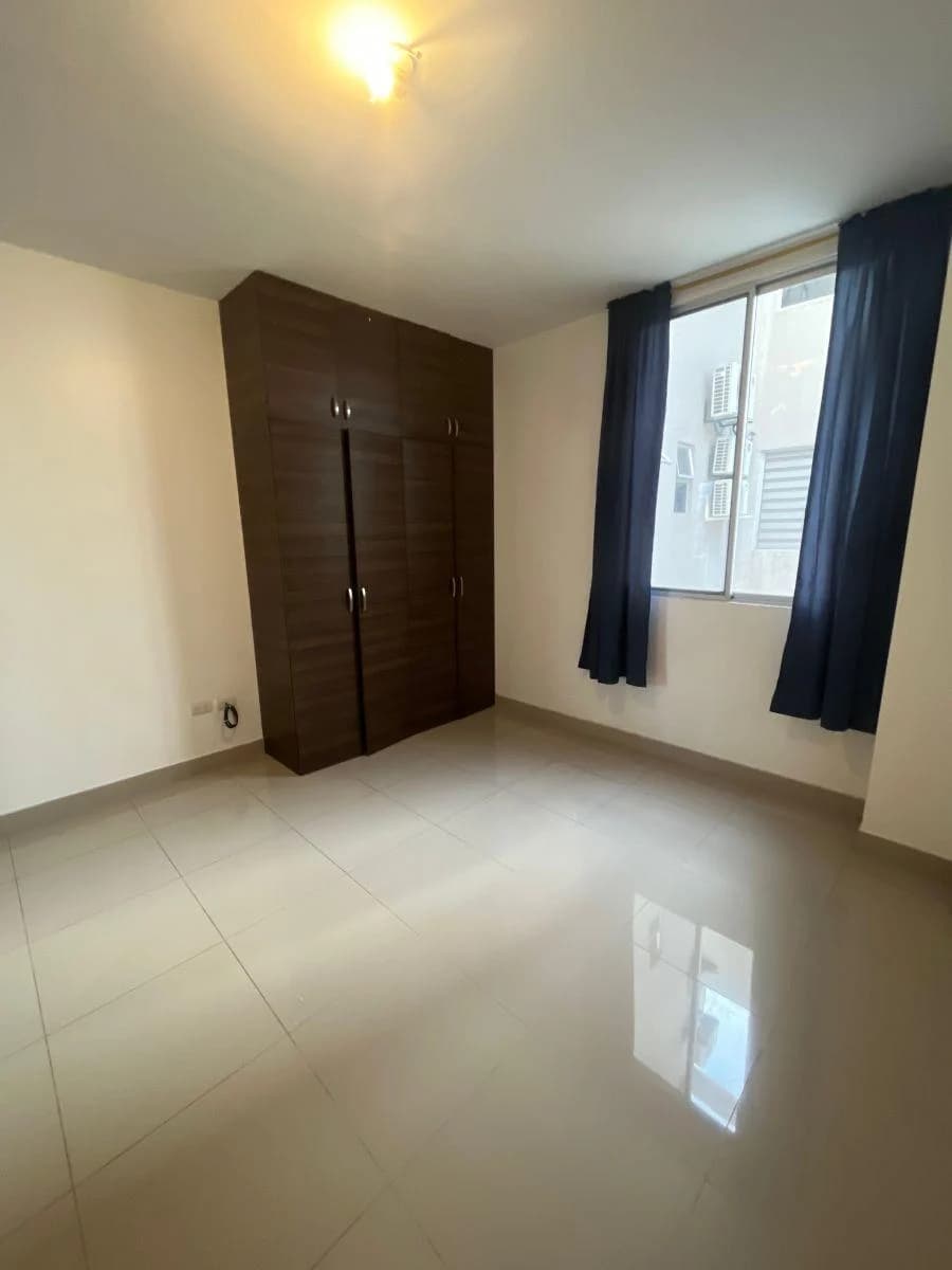 Departamento de Dos Dorm. en Urb. Puerto Azul, Guayas — imagen 3