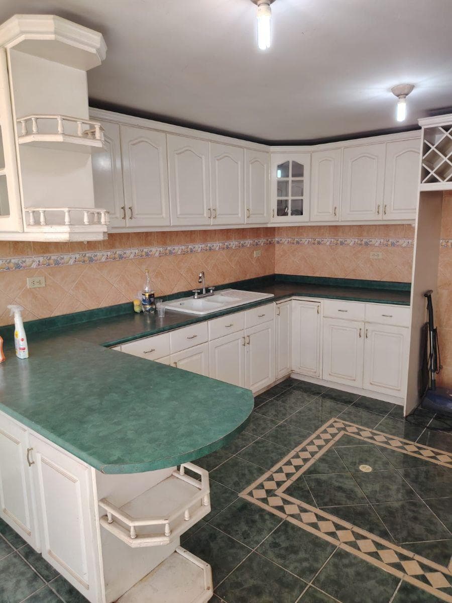 Casa de Venta en Calderón, Sector Candelaria 1 — imagen 4