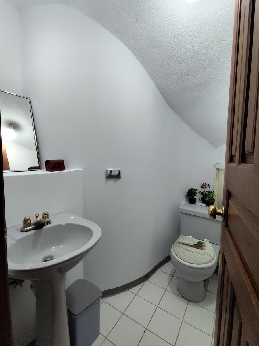 Departamento Dúplex en Venta, 3 Dorm., Centro Norte de Quito, Sector Rumipamba — imagen 2