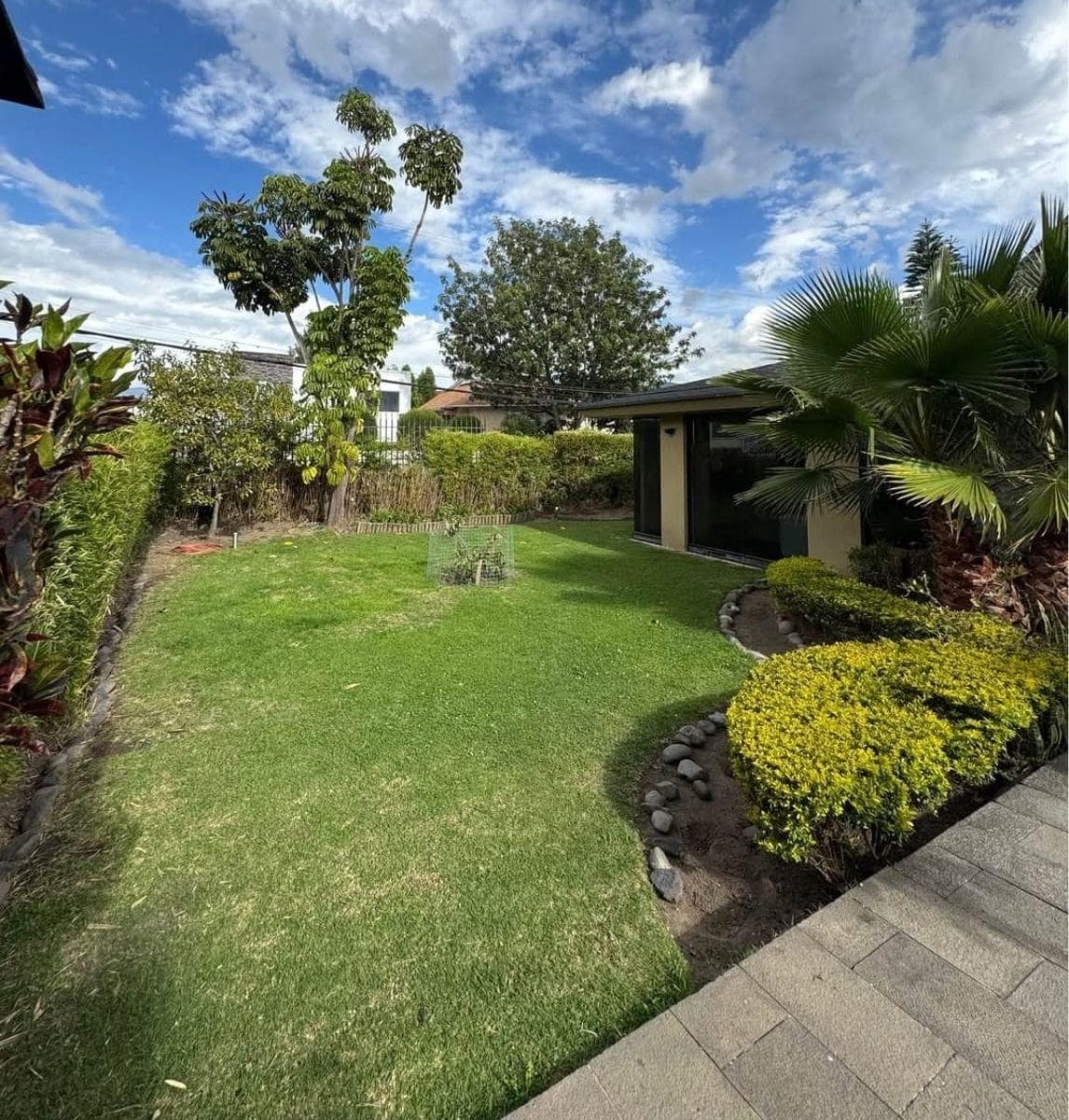 Casa Semi Amueblada en Cumbayá — imagen 5