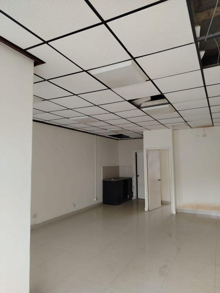 Oficina de Venta en Manta, Manabí — imagen 4