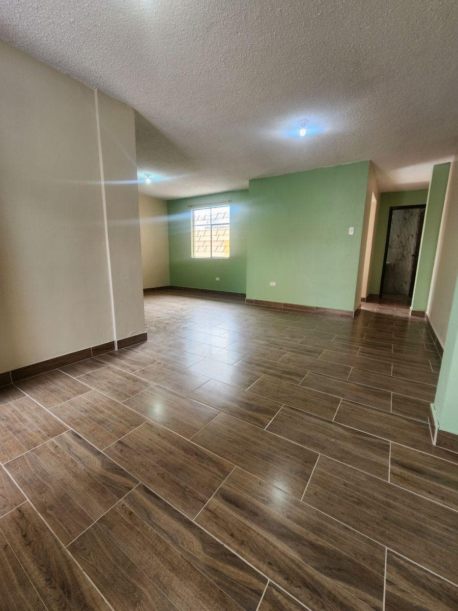 Venta Casa Carcelen con Dos Departamentos Independientes 2 Terrazas 1 Patio 144 m — imagen 6