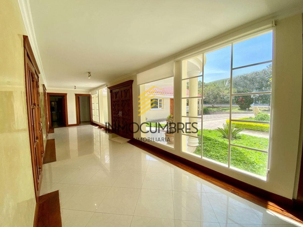 Casa de Lujo Ideal Embajadas Cumbaya Sector Exclusivo — imagen 9