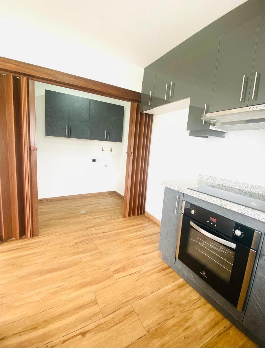 Ira Venta Departamento 123.5 m² y Terraza 60 m². 3 Dorm. Sector Tumbaco — imagen 5