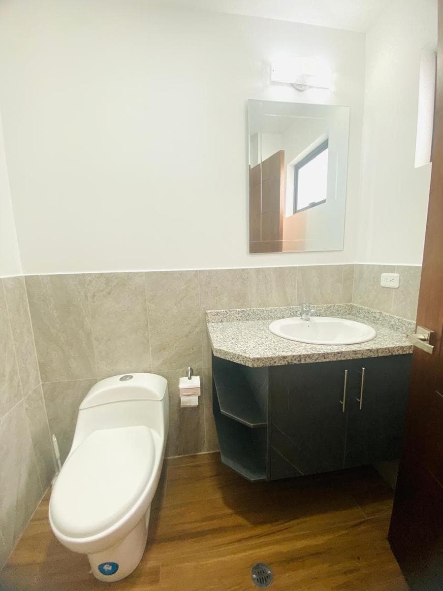 Ira Venta Departamento 123.5 m² y Terraza 60 m². 3 Dorm. Sector Tumbaco — imagen 4