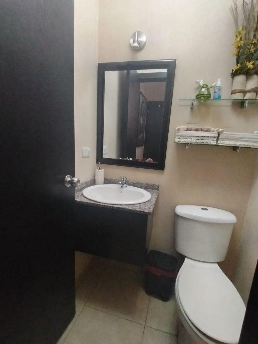 En Venta Casa Pomasqui - Conjunto Villa Navarra — imagen 3