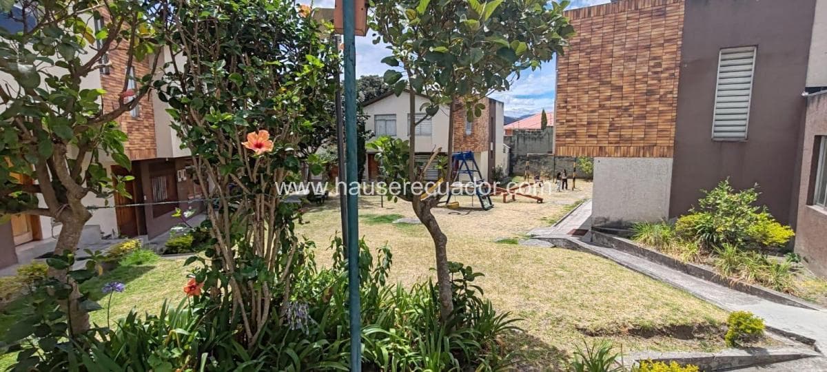 Casa en Conocoto | 3 Dorm., Jardín y Bbq Dentro de Conjunto Privado. Provincia de Pichincha — imagen 2