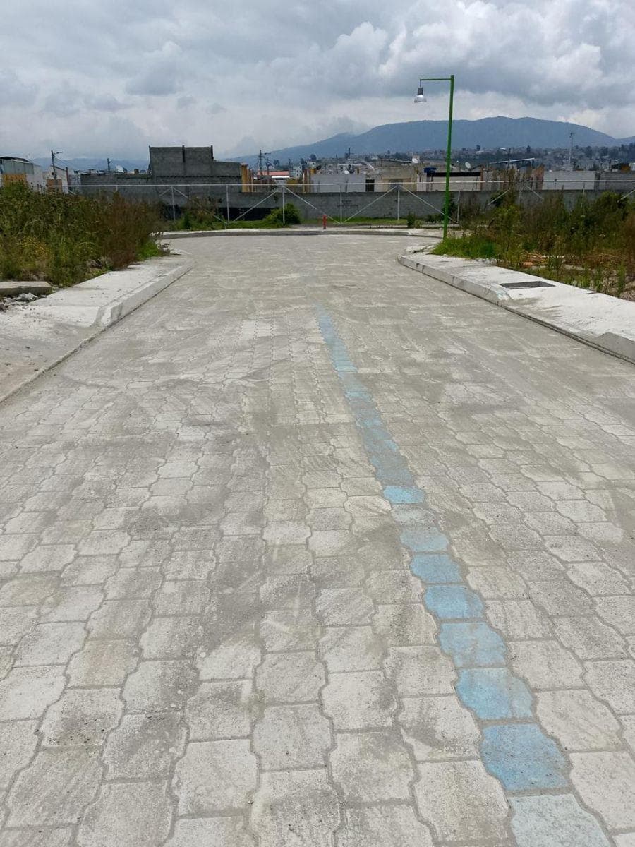 Terreno de 235 m² en Venta en Calderón — imagen 7