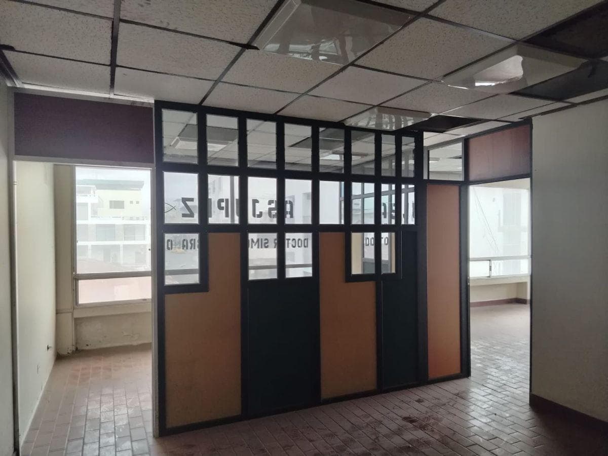 Oficina de Venta en Manta, Manabí — imagen 6
