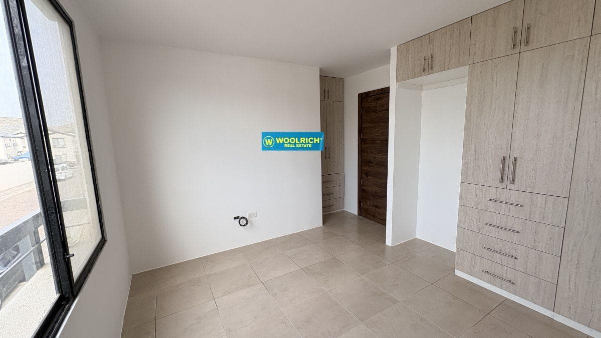 Urbanización Los Prados Vendo Casa 2 Pisos, 2 Dorm, Amplio Patio. 120 m², Guayas — imagen 6