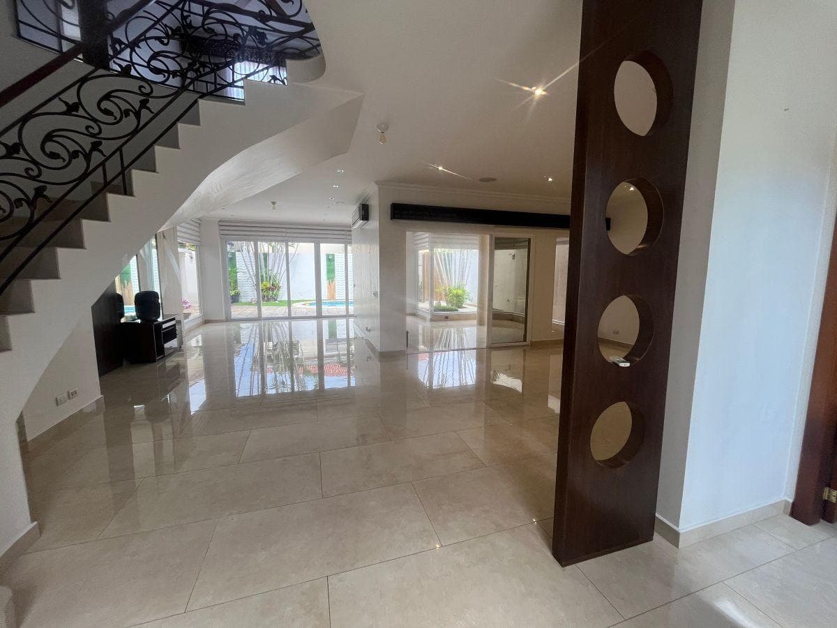 Casa en Venta en Urb. Laguna del Sol, Guayas — imagen 8