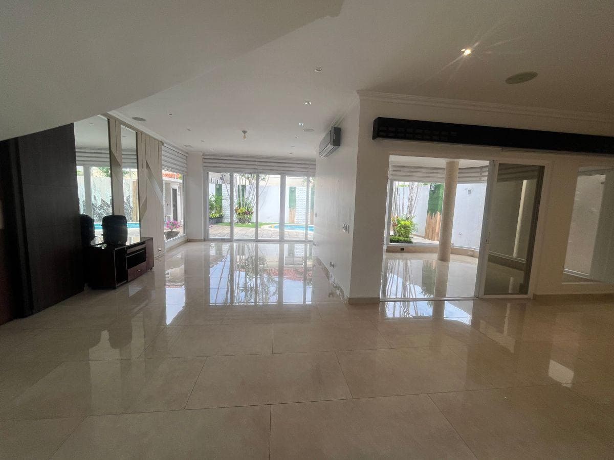 Casa en Venta en Urb. Laguna del Sol, Guayas — imagen 6