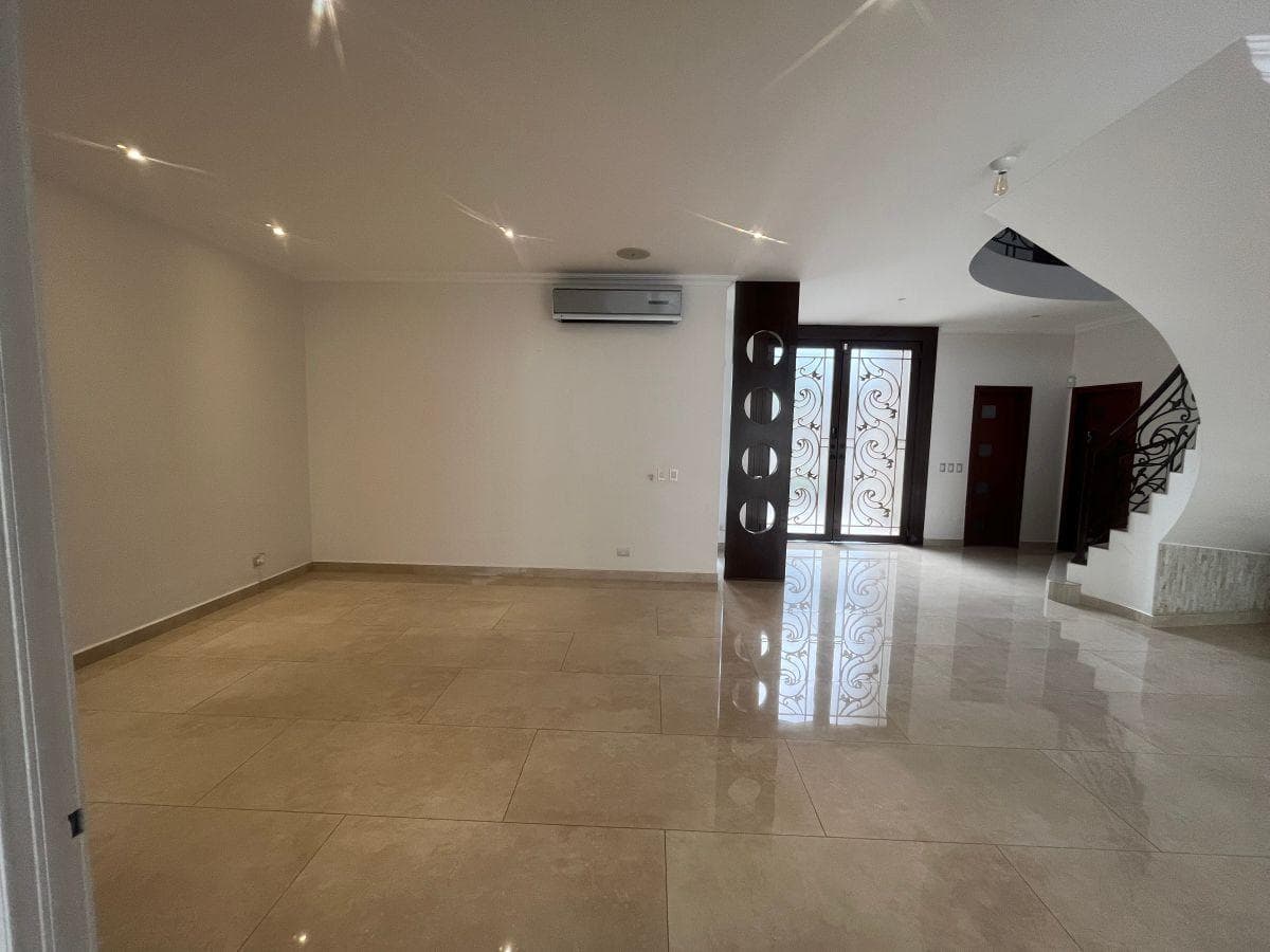 Casa en Venta en Urb. Laguna del Sol, Guayas — imagen 5