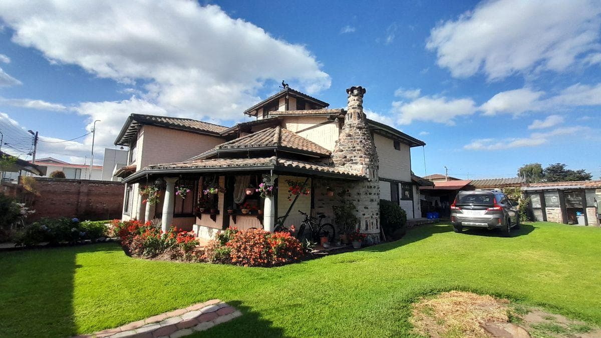 Linda Casa Independiente Sector Hilacril — imagen 1