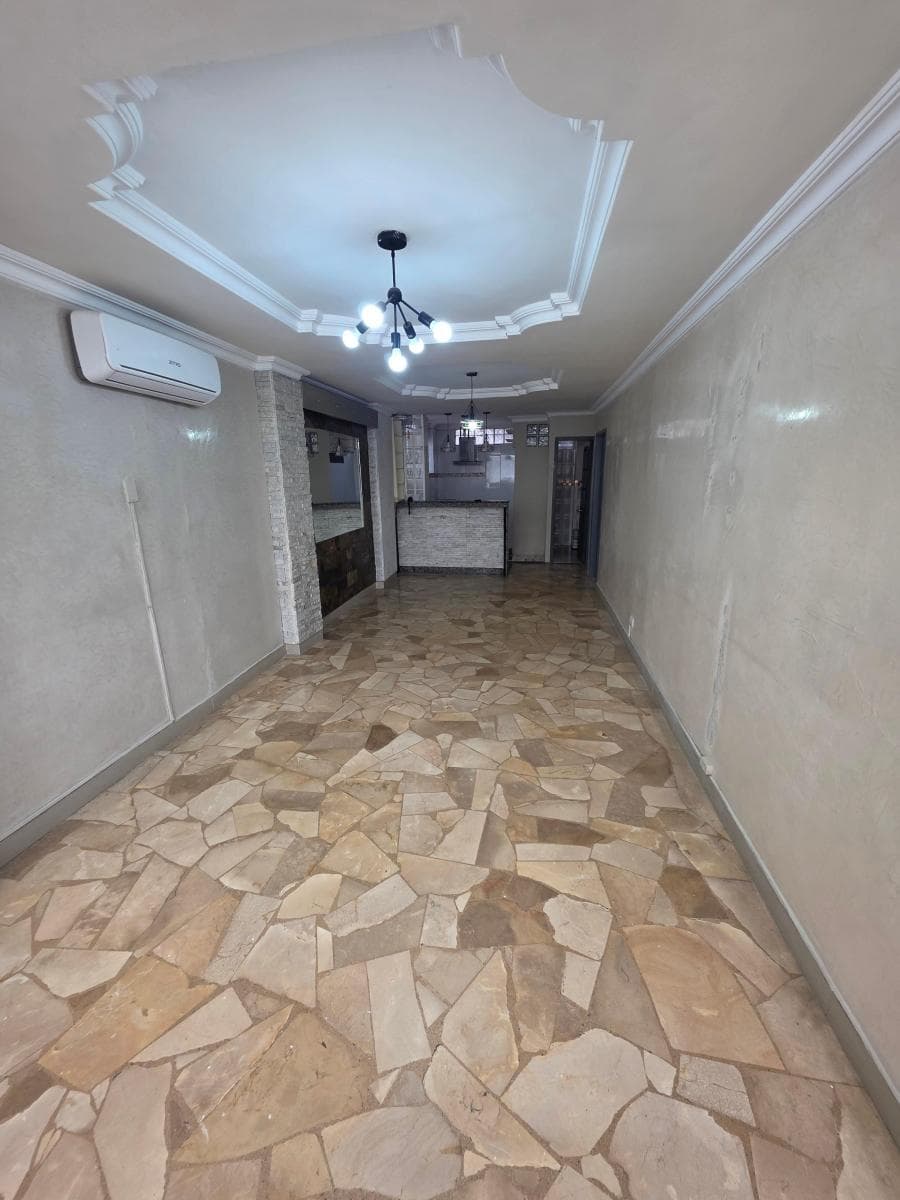 Vendo Departamento en Planta Baja, Sauces 9, Cerca de La Isidro Ayora, Guayas — imagen 7