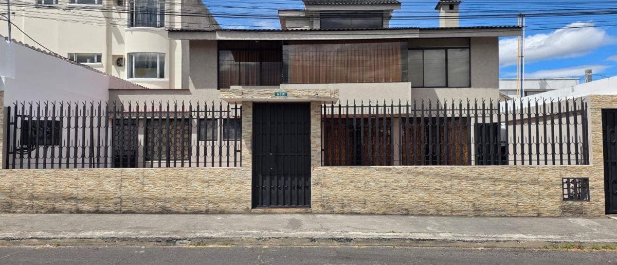 Venta Casa 4 Dorm. La Armenia 2 - Conocoto — imagen 8