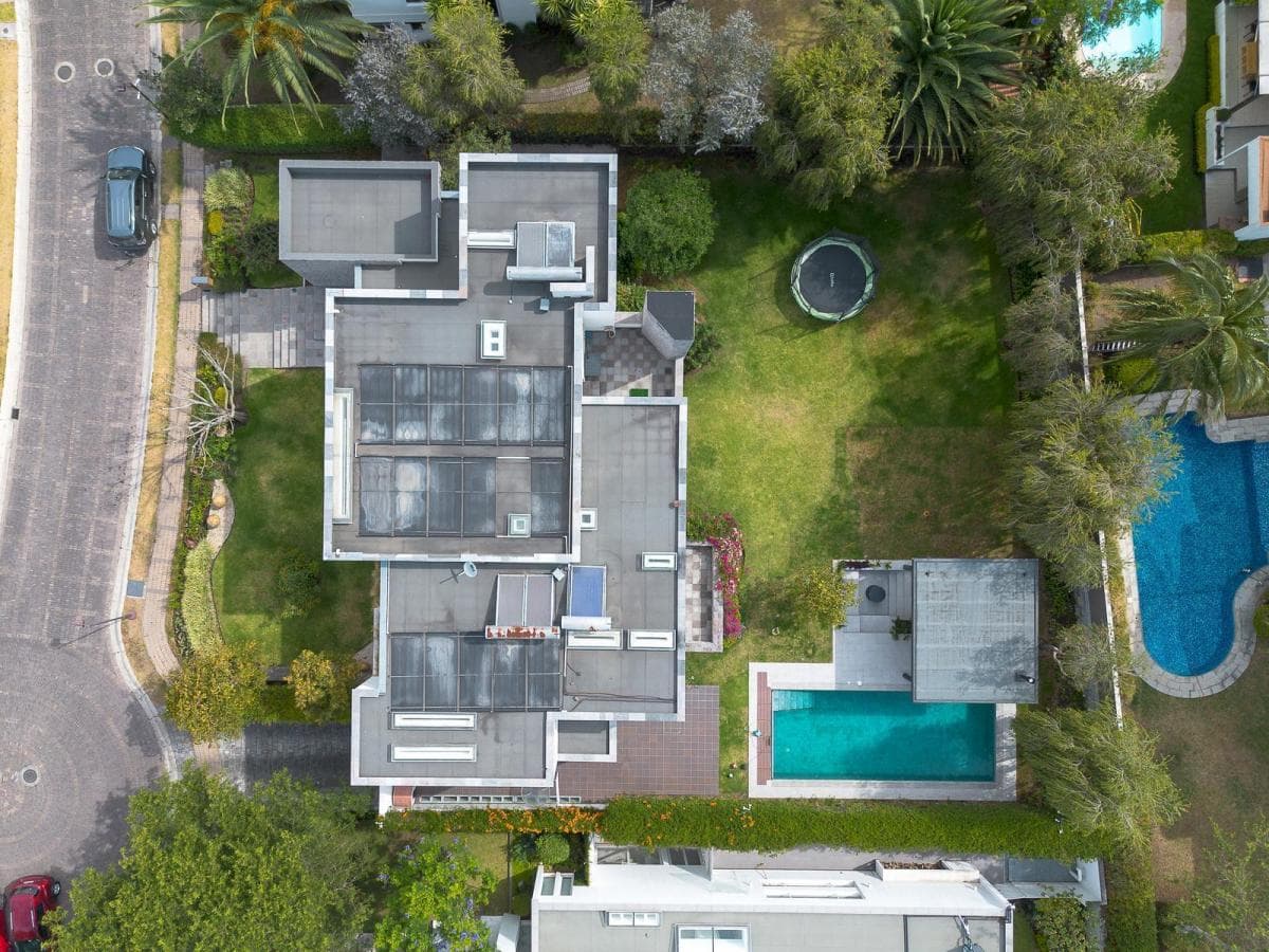 Casa de Venta Dentro de Urbanización Exclusiva Sector La Viña. Seguridad. Hermosa Casa — imagen 8