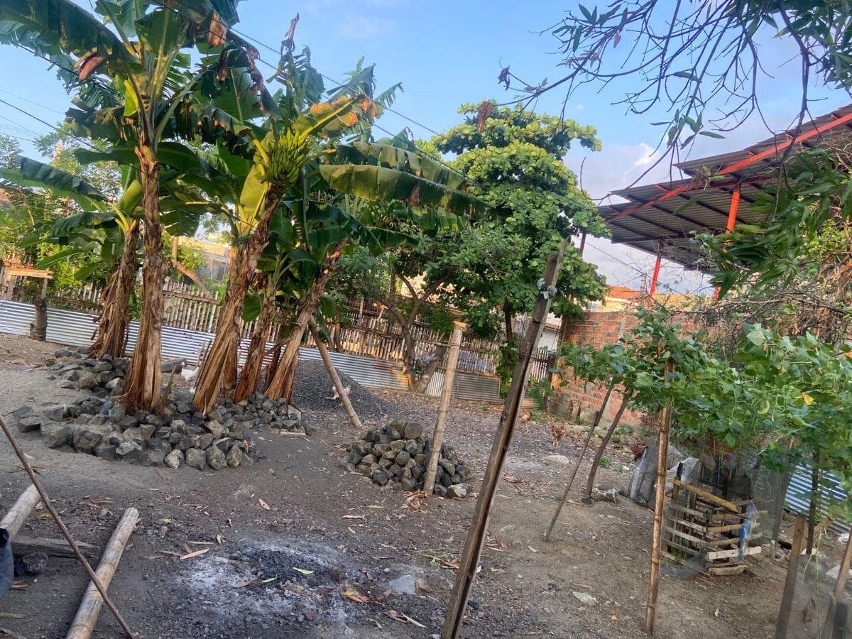 Vendo Hermoso Terreno en Los Tamarindos Portoviejo, Manabí — imagen 3