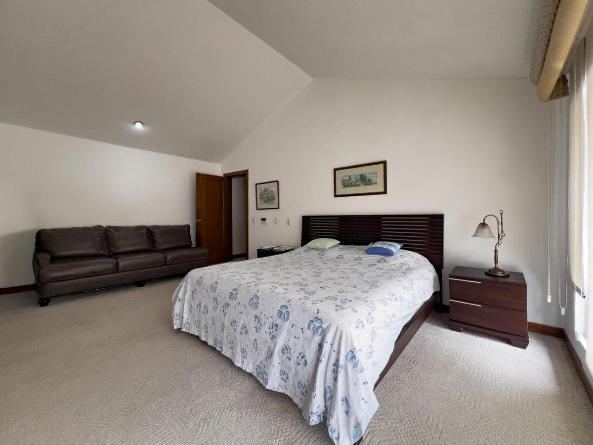 Casa de Venta Ubicada Dentro de Urbanización Exclusiva y Segura en El Sector de Pillagua — imagen 5