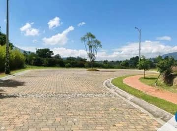 Vendo Terreno en Hermosa Urbanización de Lujo en Cumbayá, Espectacular Vista — imagen 5