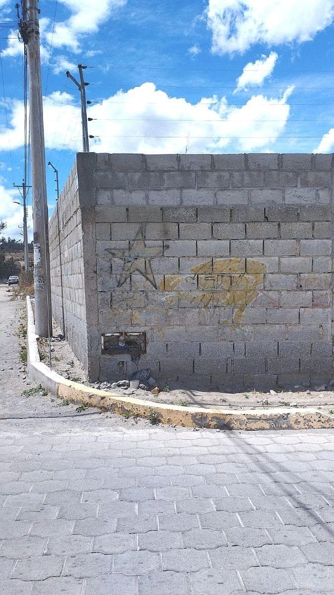 Terreno en Venta 1800 m² Bellavista en Calderón — imagen 3