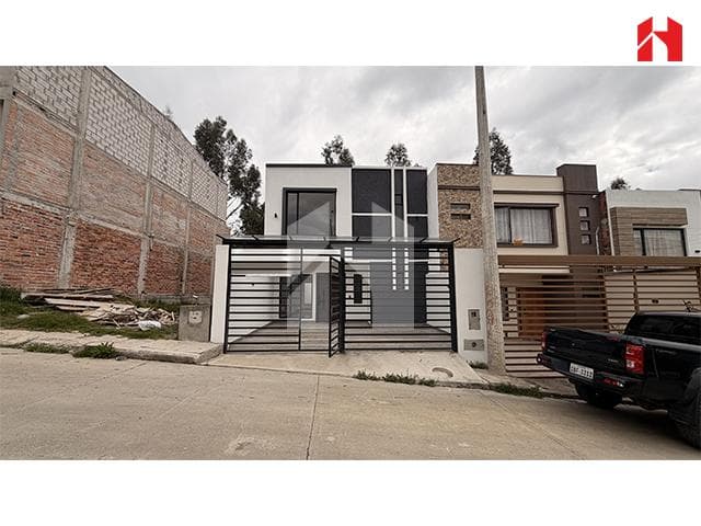 Vendo Casa en Cuenca – Sector Mall de Racar (Cv3983), Azuay — imagen 1