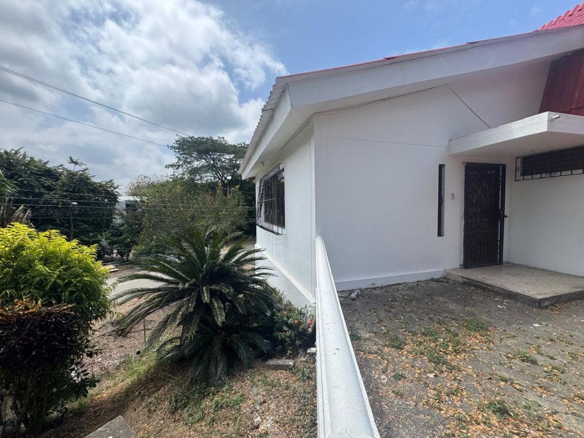 Se Vende de Oportunidad y Credito Directo, Casa en Lago de Capeira, Guayas — imagen 9