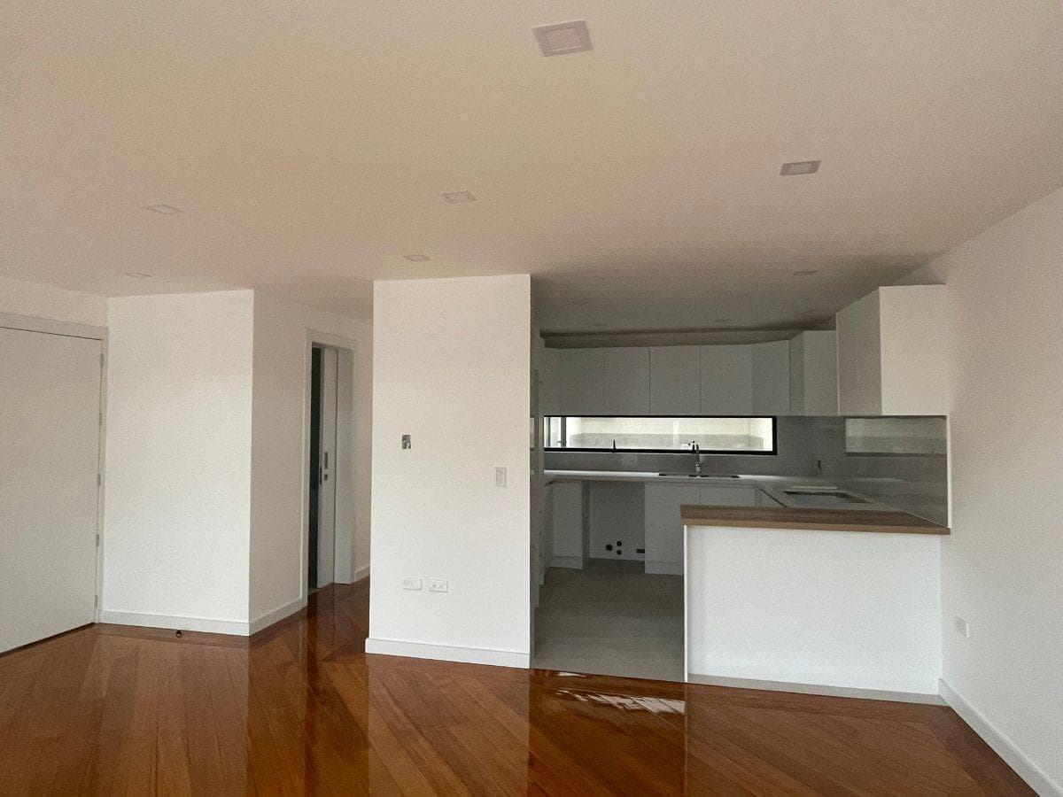 Venta Departamento 110 m² de 2 Dorm. y 3 Terrazas Urbanización El Condado - Quito — imagen 8