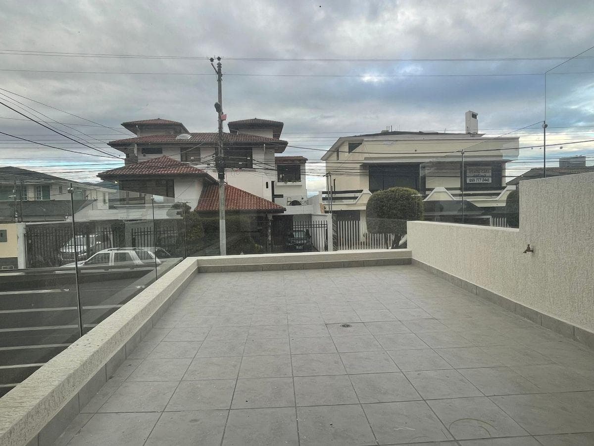 Venta Departamento 110 m² de 2 Dorm. y 3 Terrazas Urbanización El Condado - Quito — imagen 5
